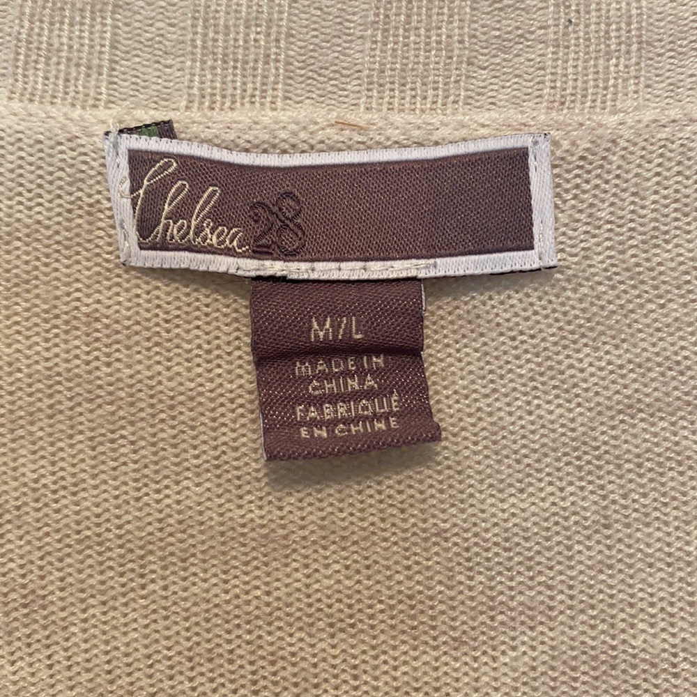 Chelsea28 Knit Cardigan - Picture 2 of 5